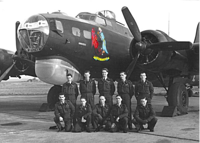 Fortress_Wynne_Crew_at_Foulsham_1945