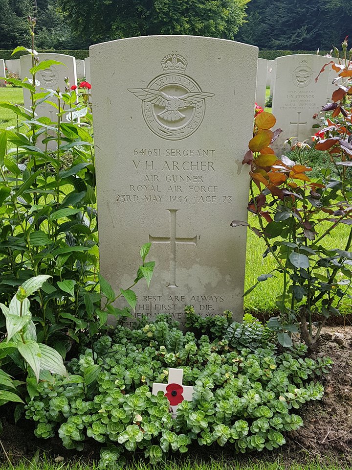 Archer_Victor_Harry_grave