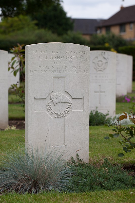 Ashworth_Colin_James_headstone