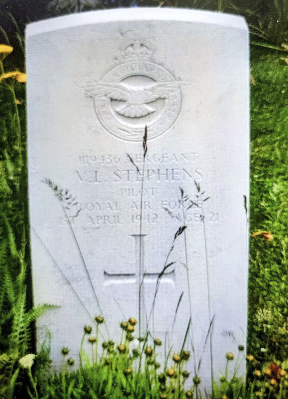 Stephens_Vincent_Leslie_grave